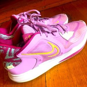 Nike Kyrie Low 5